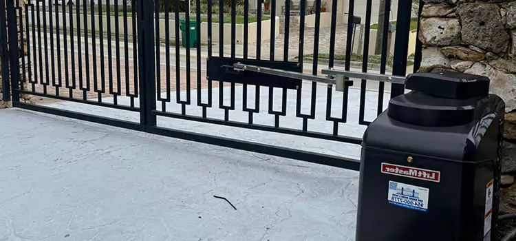 Seamless Installation and Support for Your New Gate in Alice, TX